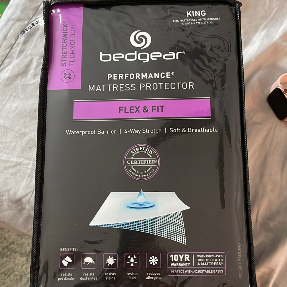 Bedgear king sized mattress protector